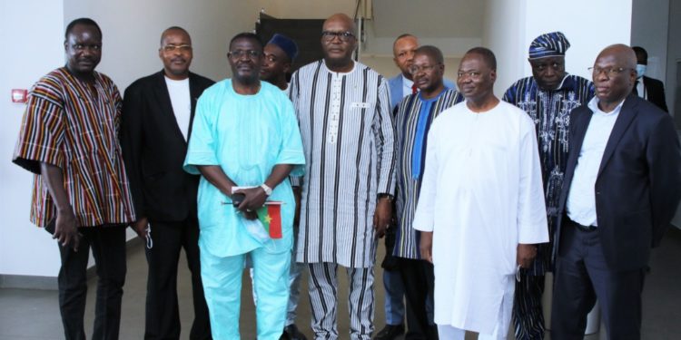 Rencontre de son Excellence Rock Marc Christian Kaboré avec la communauté burkinabé vivant en Guinée Bissau